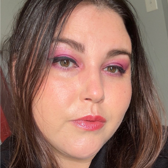 Meet your Posher, Kerri - Picture 1 of 1